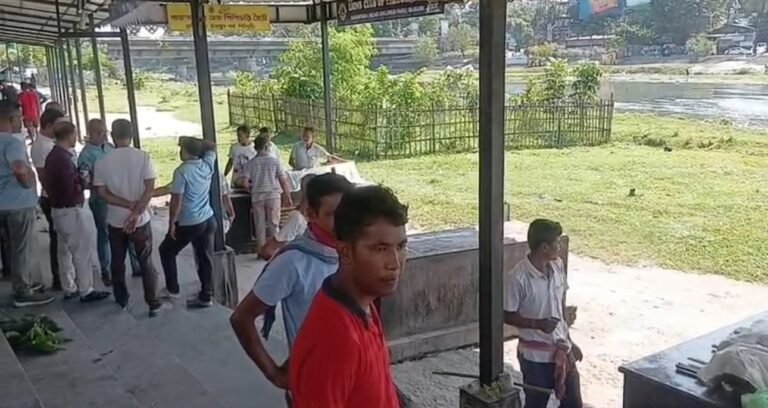 প্রিয়জনের শেষ বিদায়েও দীর্ঘ অপেক্ষা, বেহাল কিরণচন্দ্র শ্মশানের পরিষেবা